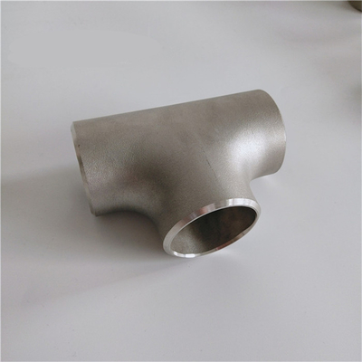Il acciaio al carbonio di ASME B16.9 DN50 colloca sul tee l'accessorio per tubi uguale senza cuciture del T di ASTM A234 WPB